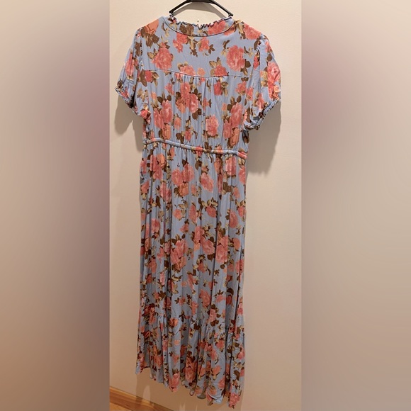 Torrid, Sz 00|M/L|10, Maxi Stretch Challis Pintuck
Tiered Dress - NWOT - Picture 9 of 13